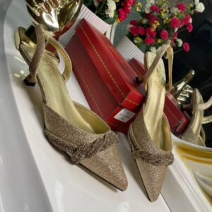 Feet Beauty Gold